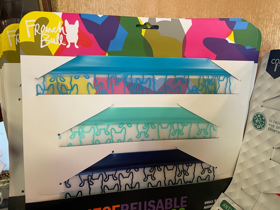 We sell reusable food storage bags. Check out these awesome ones from French Bull! 25% off this weekend only.
#shoplocal #ShopSmall #kitchenware #southportindiana #indianapolis #garfieldparkindy #foodstorage #Foodstorage #reuse #reuseable #reuseablebag