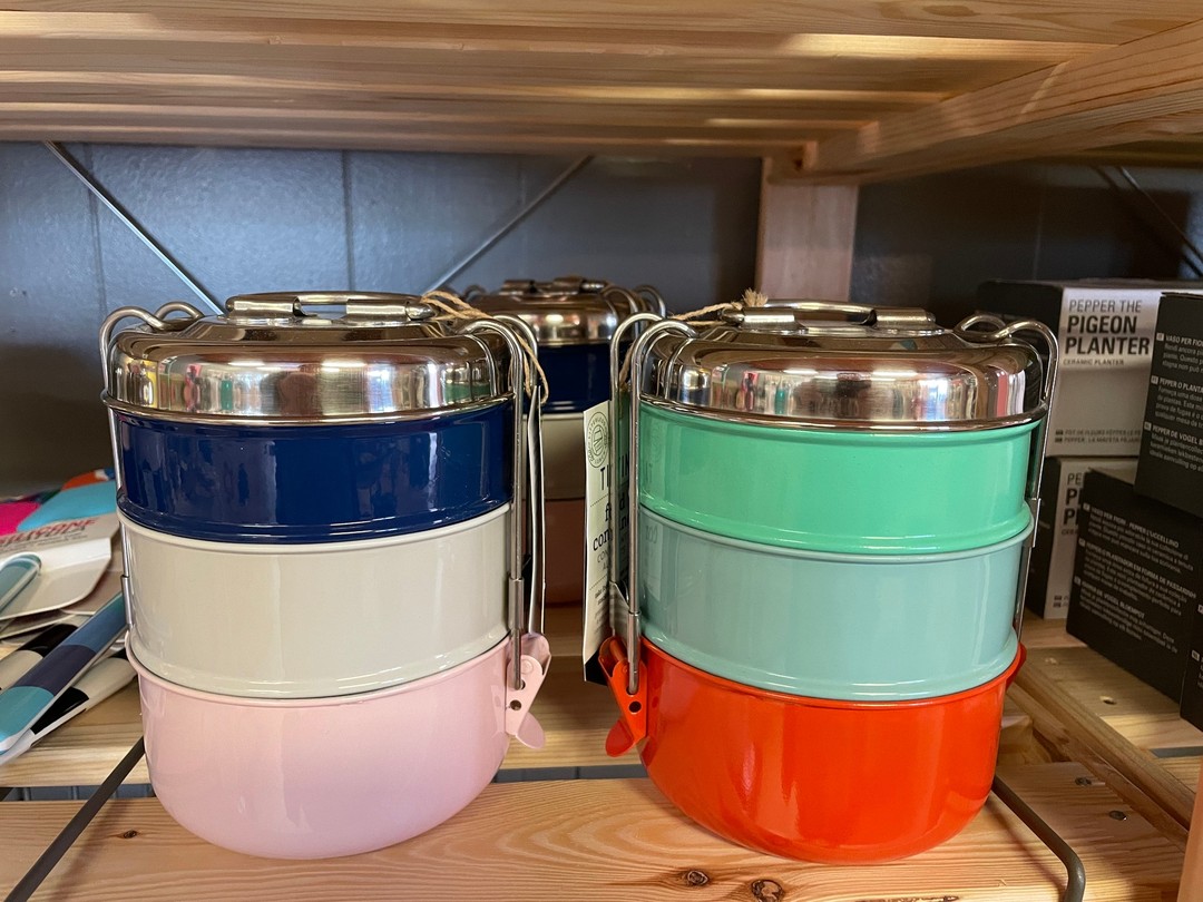 How cute are these metal food storage containers? So convenient for taking your lunch! 25% off this weekend only!
#shoplocal #ShopSmall #kitchenware #southportindiana #indianapolis #garfieldparkindy #Foodstorage #reuse #reuseable #metalfoodstorage