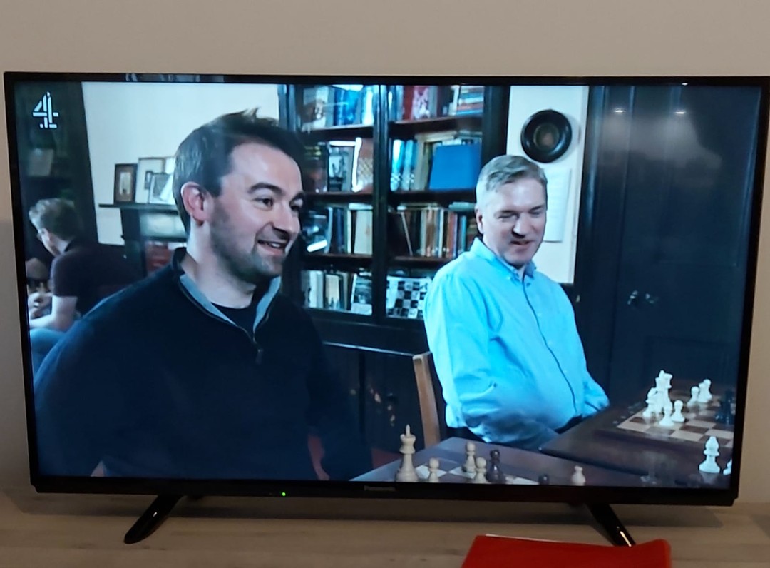 For those that missed Alex Brooker & Scarlett Moffatt's visit to Edinburgh Chess Club where they took up chess, you can see the episode of Hobby Man on All 4. Our founder, Andrew, makes a brief appearance as he teaches Alex how to play.