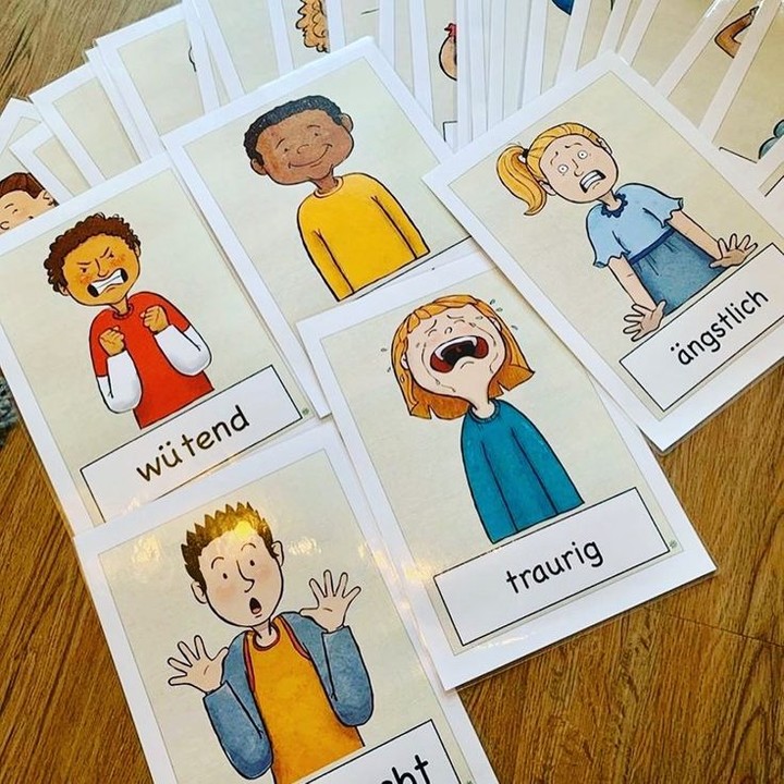 Was sind eigentlich negative Gefühle?
Gefühle welche uns blockieren im Leben weiterzukommen.
Gefühle haben alle ihren Sinn, wollen uns beschützen.
Gefühle wollen gelebt und auch verstanden werden. Dann gehen sie oft genauso schnell wie sie gekommen sind.
Gefühl= Gehe hin und Fühle!
Möchtest du deine Gefühle besser verstehen? Ich helfe dir dabei!
https://www.ruheanker.ch/