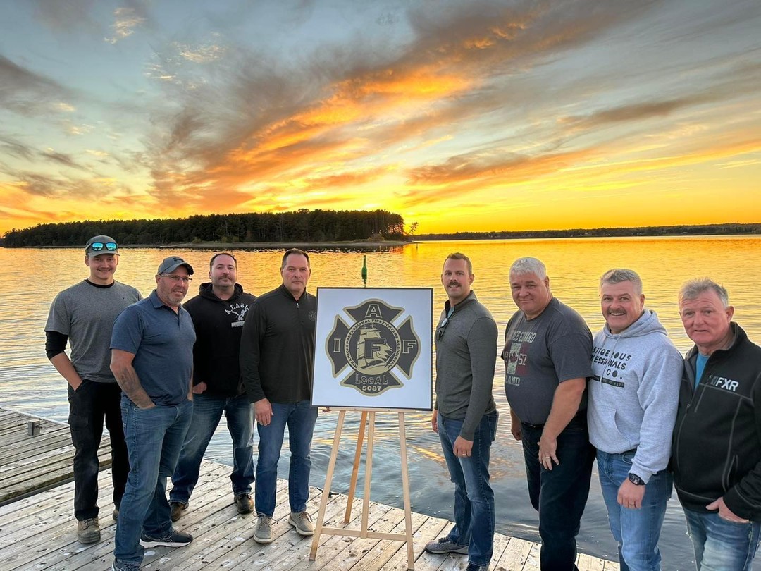 How amazing it is to have our local fire department use the history of Beaubears Island as inspiration for their new logo. We are so very proud of your all!
Comme il est étonnant que notre service d'incendie local utilise l'histoire de l'île Beaubears comme source d'inspiration pour son nouveau logo. Nous sommes tellement fiers de vous tous!
https://m.facebook.com/story.php?story_fbid=183956960861227&id=100077407733306
#Beaubear #beaubearsisland❤️ #IAFF #local5087 #miramichifirefighters #historic #mikmaq #acadians #shipbuilding #partnerships #parkscanadanb #passportplaces #explorenb