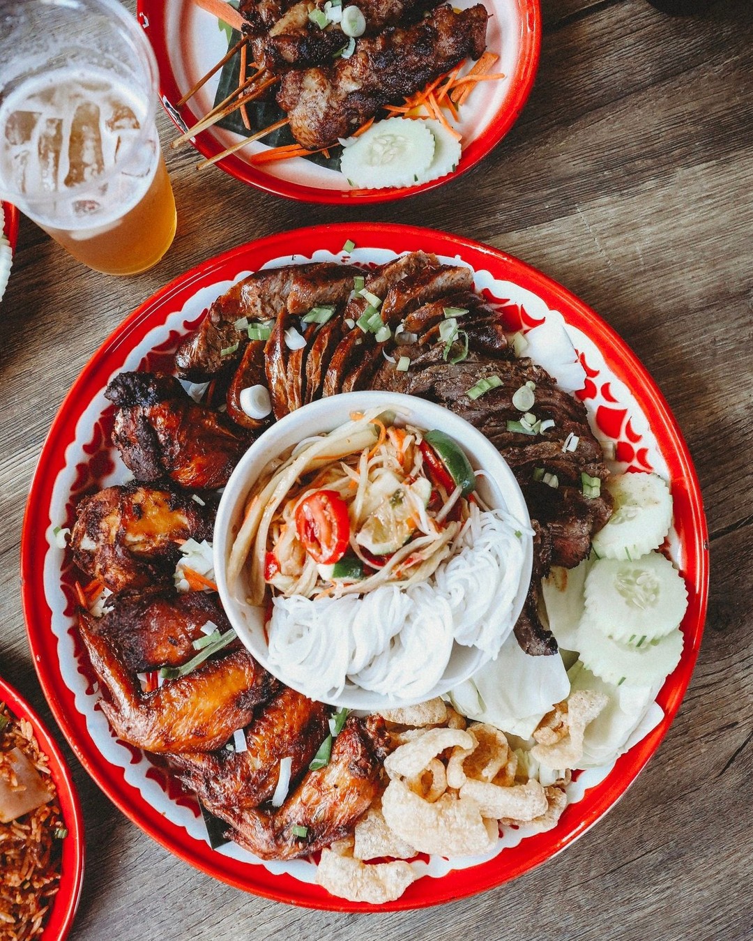 Our family-style platters are great for families, dinner parties, or gatherings! Share with friends or have one all to yourself.
Pictured: OG Platter
Photo: @siegefoodphoto
.
.
.
#sweetbasilmke #laofoodplatter #thaistreetfoods #laofood #laofoodmovement #laocharcuterieboard #meatplatters #appetizerplatter #siègefoodphoto