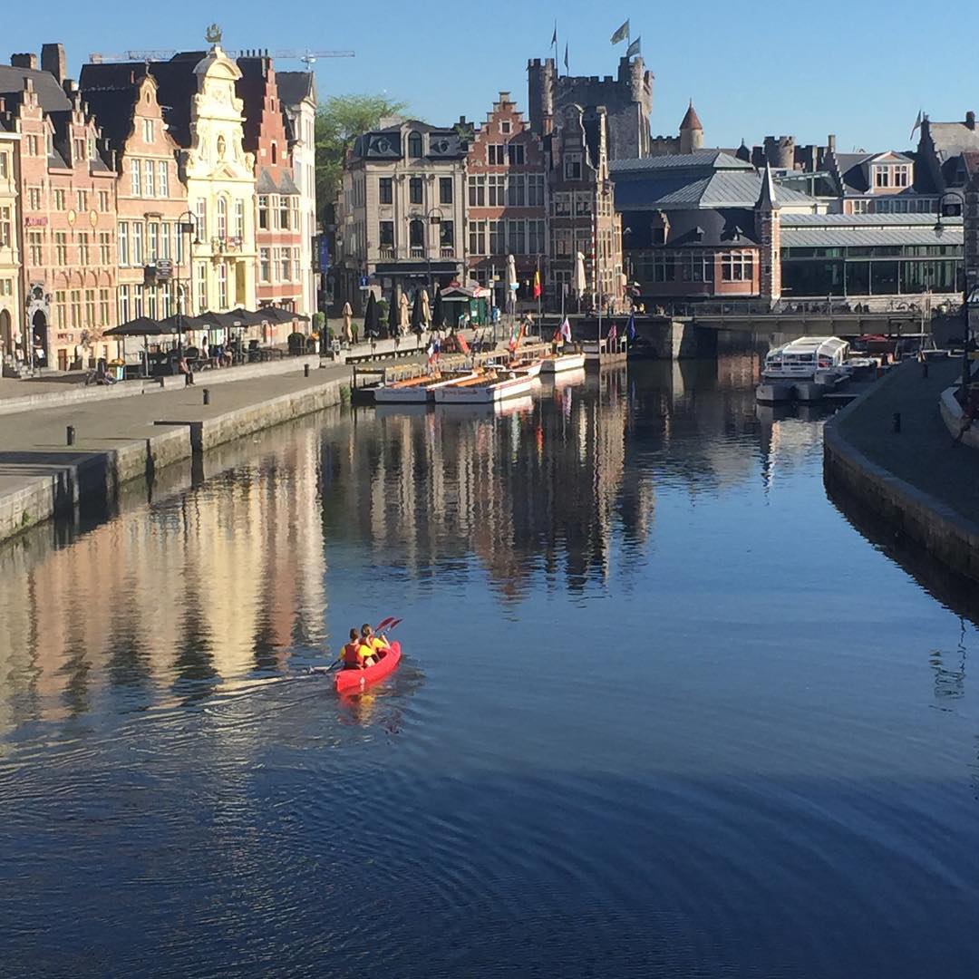 The early bird catches the worm. š¦