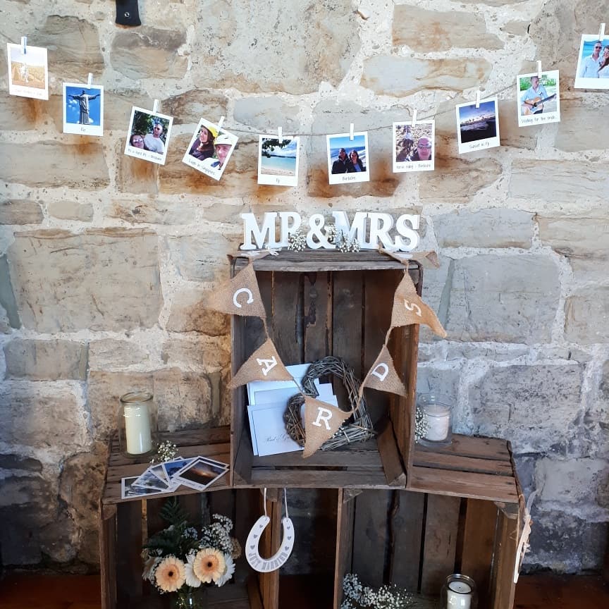 All set up and ready to go in the barn last night in Kent.
#kentwedding #sussexpartyband #surreypartyband #themadhattersteapartyband #weddingbanduk