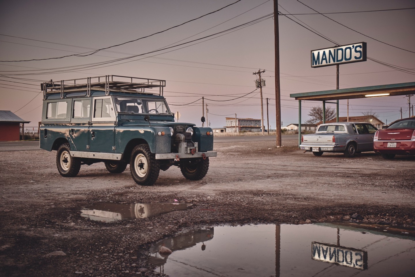 Throwing it back to a 📸 @thoeffgen shoot in Marfa, Texas
.
.
.
#lockboxproductions #producer #photoproduction #production #producers #photo #productioncompany #productionlife #setlife #onset #photoshoot #commercialphotography #capture #photographer #crew #advertisingphotography #lifestylephotography #bts #lifeisshortworkwithpeopleyoulike #LISWWPYL