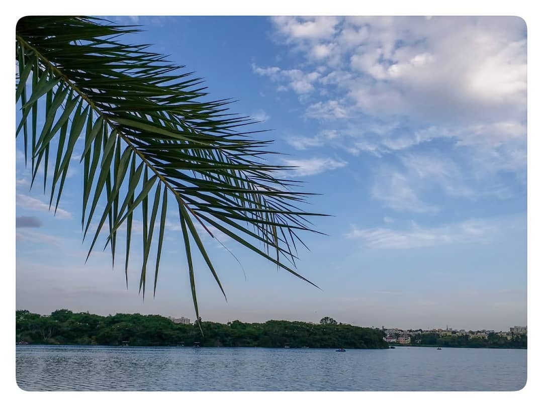 #sky_nature #insta_nature_ #click_vision #click_italia #sky_nature_tag #nature_skyshot #ig_landscapes #ig_landscape_captures #insta_clouds #bestnature_shot #nature_colors #india #natureview #como #lago #lagodicomo #comocity #fotodelgiorno #insta_como #lakescape #wonderfulview #lake #sky #bluesky #sky_painters #sky_perfection #ptk_sky