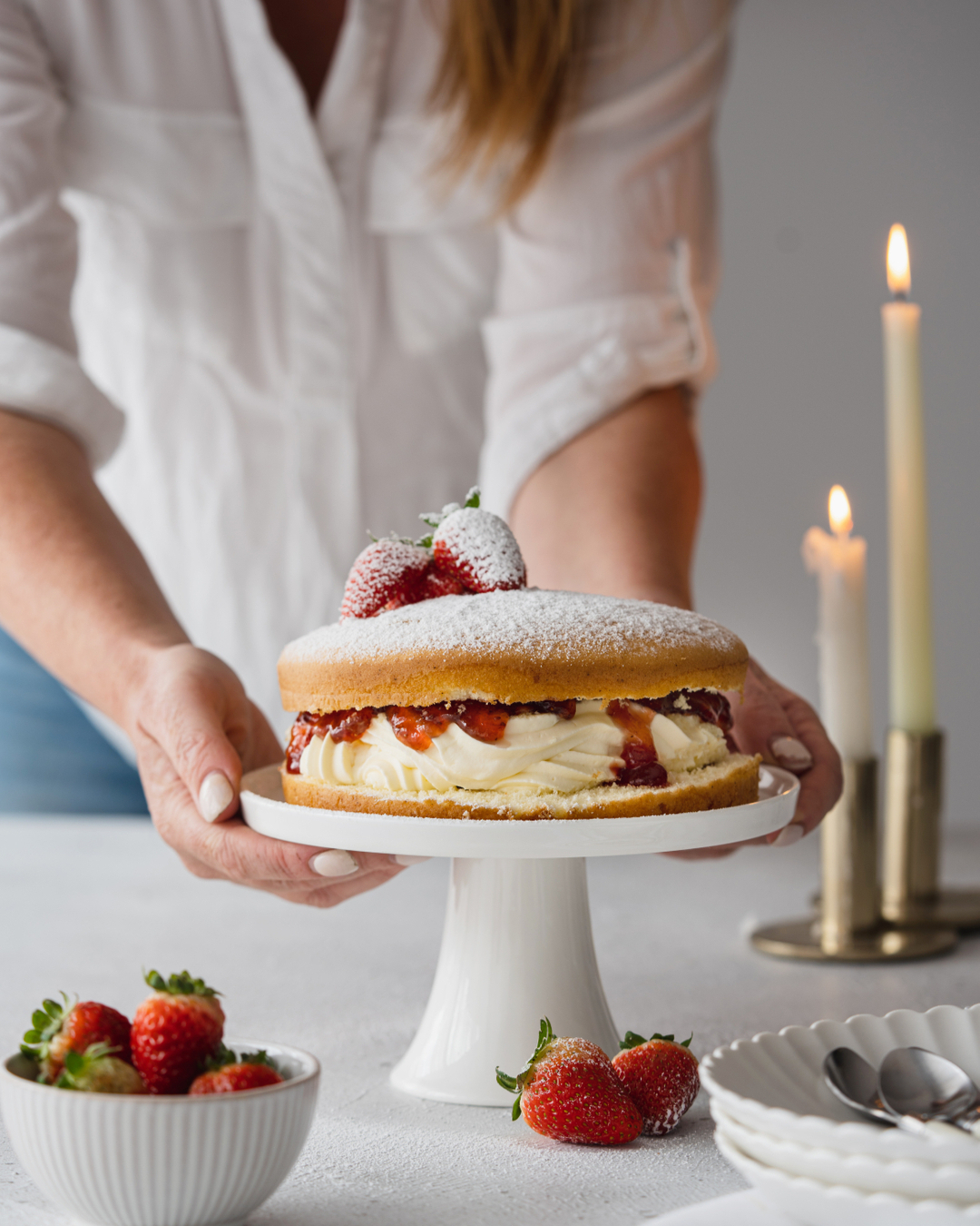 This morning I was waited on by my two little darlings, being brought my coffee in bed and made to feel so special. Plenty of hugs and cuddles, handmade cards and gifts from the Mothers Day stall at school. These are the moments to treasure! <3
Happy Mother's Day to all the special Mums out there! I hope you all have a wonderful day!
#foodphotographymelbourne #melbournefoodphotographer #foodphotographermelbourne #melbournecontentcreation #contentcreation #australianfoodphotographer #taste #foodtographyschool #foodphoto #foodphotographeraustralia #foodartblog #bakingaustralia #baking #melbourneproductphotography #onmytable #mothersday #productphotographymelbourne #melbournefoodie #australianproductphotographer #cake #spongecake #brunch