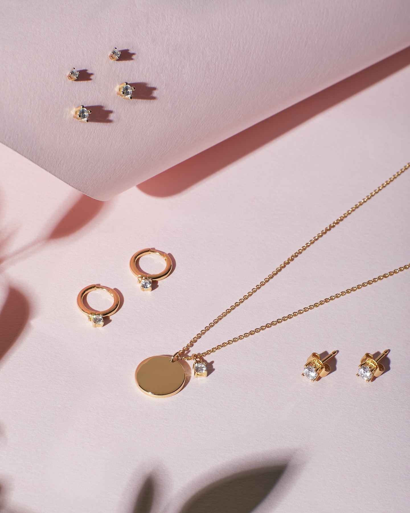 Discover our latest Diamonfire collection, a captivating fusion of sophistication and allure โจ
Immerse yourself in the enchantment of our new 24ct yellow gold plated lines, beautifully embellished with a subtle yet mesmerizing sparkle. Each jewel within this collection holds the coveted Diamonfire secret, ensuring a touch of brilliance and exclusivity.
Embrace the current season with a selection that caters to your desires. Whether you seek to create the ultimate stack or make a striking impression at the races, we have everything you need. Explore a world of limitless possibilities and be prepared to showcase your unique style and impeccable taste ๐
#Diamonfire #DiamonfireUK #sparkle