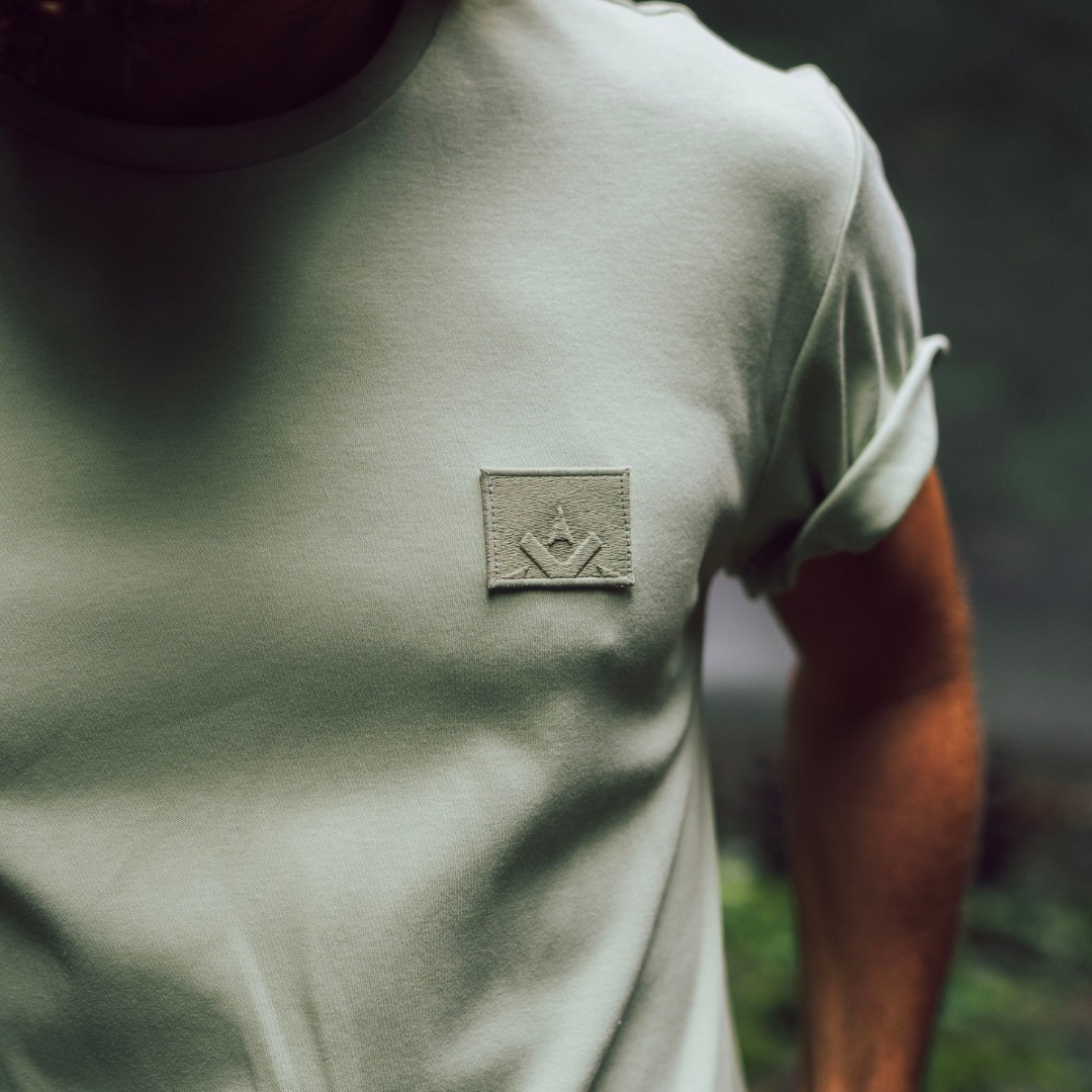 The Byron Bay Tee: comfort, style, and adventure rolled into one.
Crafted from organic cotton with a relaxed fit. Get ready for unforgettable journeys.
Available at the link in bio ⬆️
#ByronBayTee #AdventureInStyle #ExploreInStyle