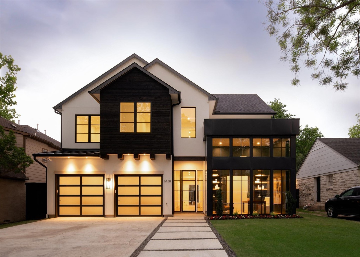 Immerse yourself in the art of transitional design. 💫
Call/Text/Email for Info and Showings
5 Beds/6 Baths
5,470 Sqft
www.akashkhanna.com
#Homesforsale #Realestate #Realtor #dfwrealestate #texasrealtor #texasrealestateagent #dallas #house #home #homebuyers #texas #buyingandsellingdfw #dallastx #forsale