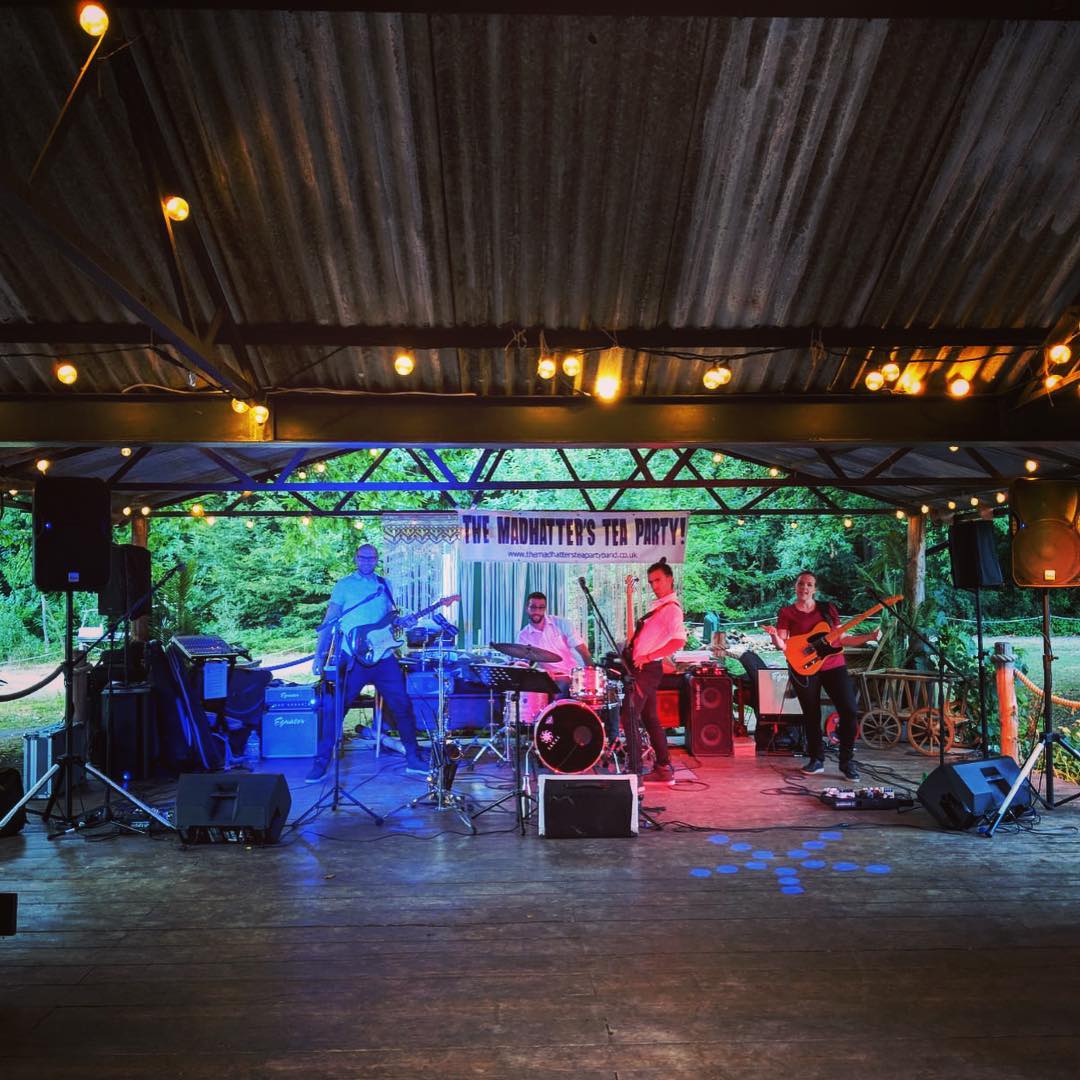 Amazing wedding last night at the amazing venue @thedreys Huge congrats to Andy and Hannah! We even had the pleasure of @robdigweedsax joining us on stage! Also big thanks to @themobilepizzeria for keeping us well fed with your (as always) yummy food! #thedreys #weddingband #functionband