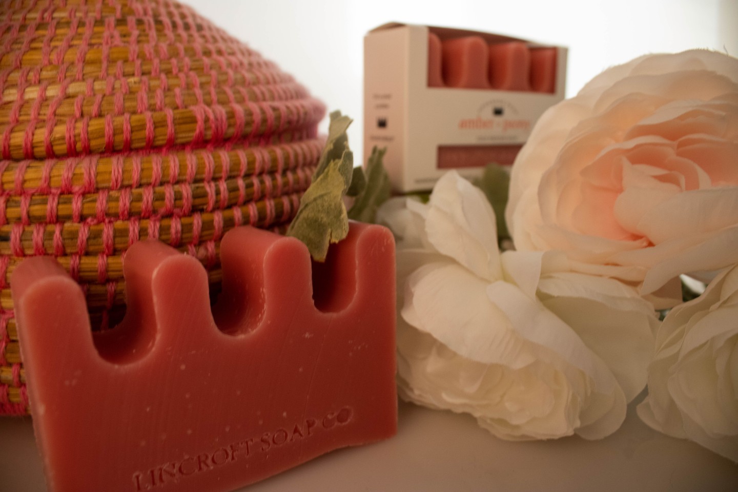 Experience the perfect blend of craftsmanship and care with GrabNHold® Soap! 🌟
✋ Designed with love and precision, GrabNHold® Soap offers a unique ergonomic shape that fits comfortably in your hand, making bathing a breeze for caregivers and individuals with mobility challenges.
🌿 Crafted from the finest natural ingredients, our hand-poured soaps are gentle on your skin, leaving it feeling nourished, refreshed, and oh-so-smooth.
✨ Discover the GrabNHold® difference:
💧 Ergonomic grip for ease of use
🌱 Natural and organic ingredients
🌈 Variety of captivating scents
🛁 Luxurious lather and lasting fragrance
🎁 Order yours today and experience the joy of our handcrafted soap!
.
#soap #familyowned #localbusiness #handmadesoap #lincroftnj #grabnhold #caregivers #organic #lincroftsoap #bodycare #bathandbody #bathsoap #handsoap