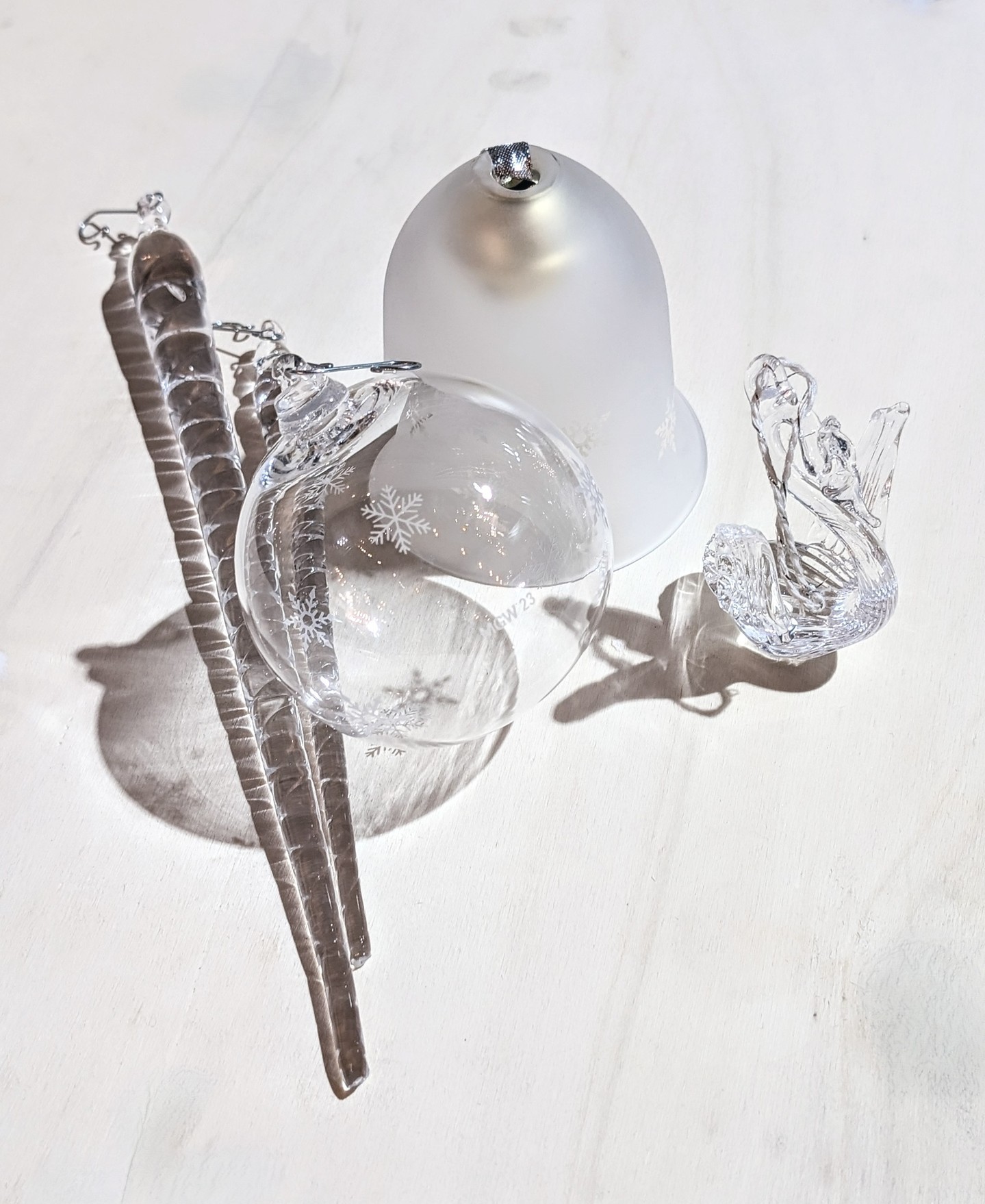 Get your handblown ornaments for the holidays
.
Shop the store with Black Friday, Small Business Saturday, & Cyber Monday deals now thru December 31st! Follow the link in bio to shop deals through out the store.
Save on shipping with local pick up šš
.
Let the fun begin, happy holidays!
.
#glass #ornaments #holidays #handmade #sets #singles #christmas #thanksgiving