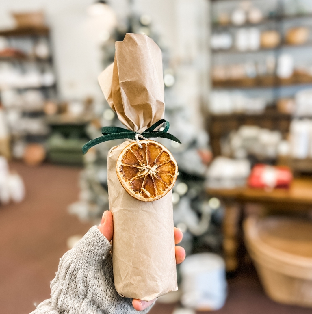 More pretty brown paper packages 🤎
Can you guess what’s in this one?