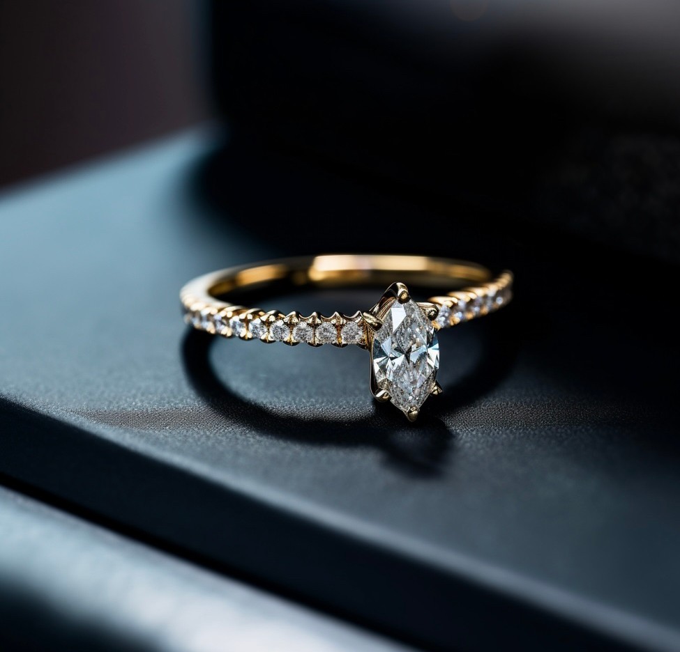Design is in the details. A simple solitaire can be simply made unique by the design of its prongs. From a simple setting to an exquisite craft of luxury, this marquise solitaire has definitely been upgraded with its 6 prong design!