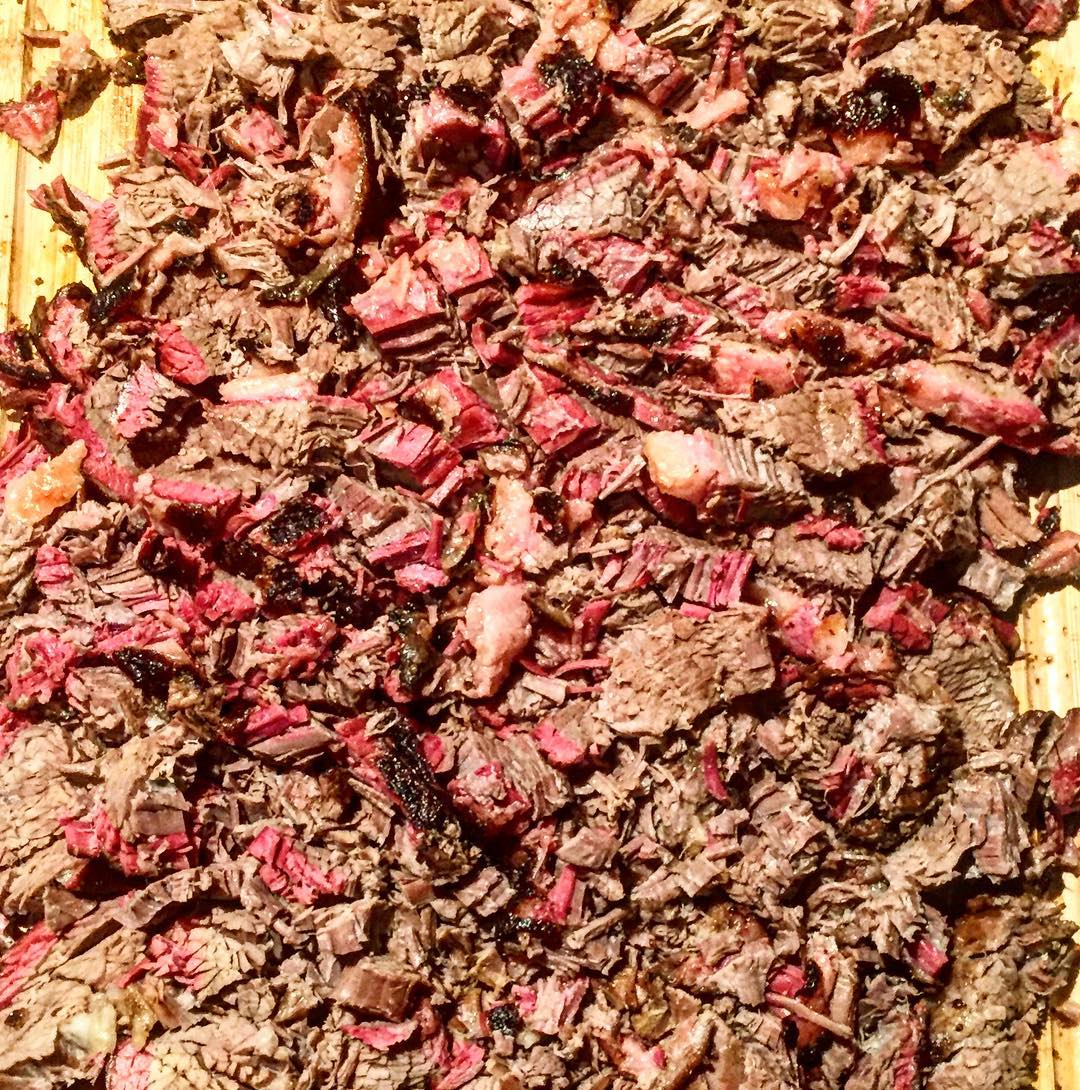 Dicing dat smokey brisket ready for tomorrow! 🔥🥩 #beef #texasbbq #bbq #protein #meat #brisket #tasty #meatyfeast #foodgasm #feast #smoke #theurbangriller