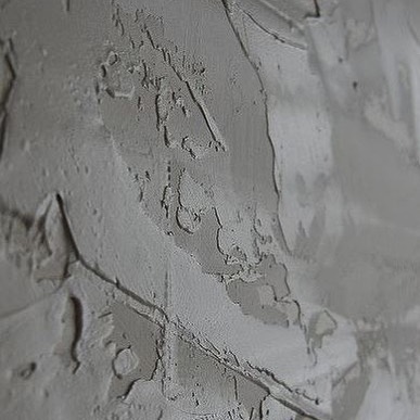 Texture is an integral part of design, something completely overlooked and unattainable through technology. That’s why it’s important to experience furniture rather than merely view it through a screen.