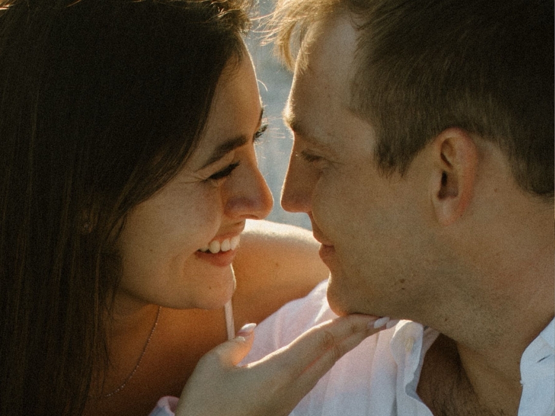 Alexa & Quinn’s engagement : a scrapbook