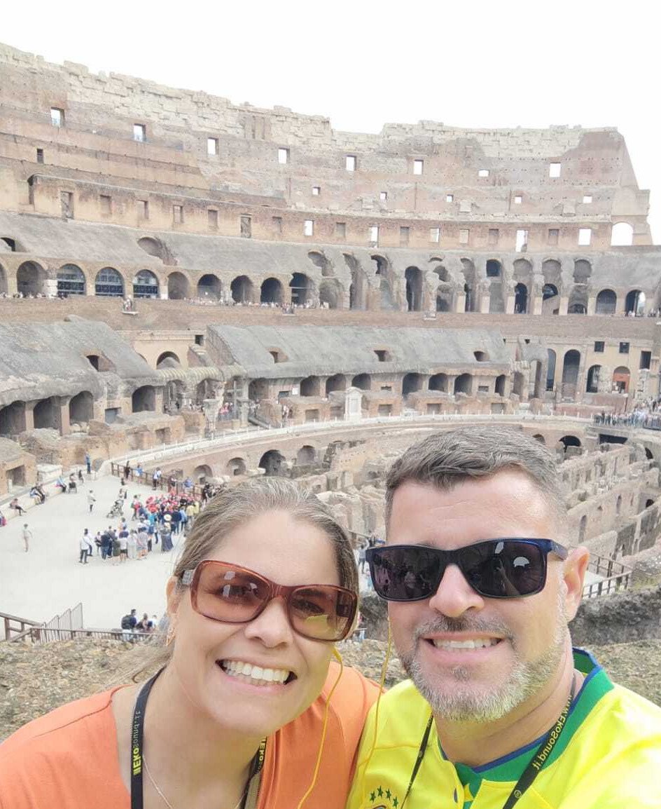 A Clarissa e o Rafael retornaram esta semana de uma viagem muito especial, sua primeira viagem internacional com destino a Roma e Paris ✈🇫🇷🇮🇹
Quem aí também está planejando sua primeira aventura internacional? 🌍
Não se preocupe, contar com uma agência de viagem faz toda a diferença! Desde a escolha do destino até a papelada necessária, cuidamos de tudo para que sua viagem seja inesquecível.
Marque seu amigo viajante e compartilhe essa dica! ✈
#AventuraInternacional #AgênciaDeViagem #ViagemDosSonhos #DicasParaViajantes #ExploreOPlaneta