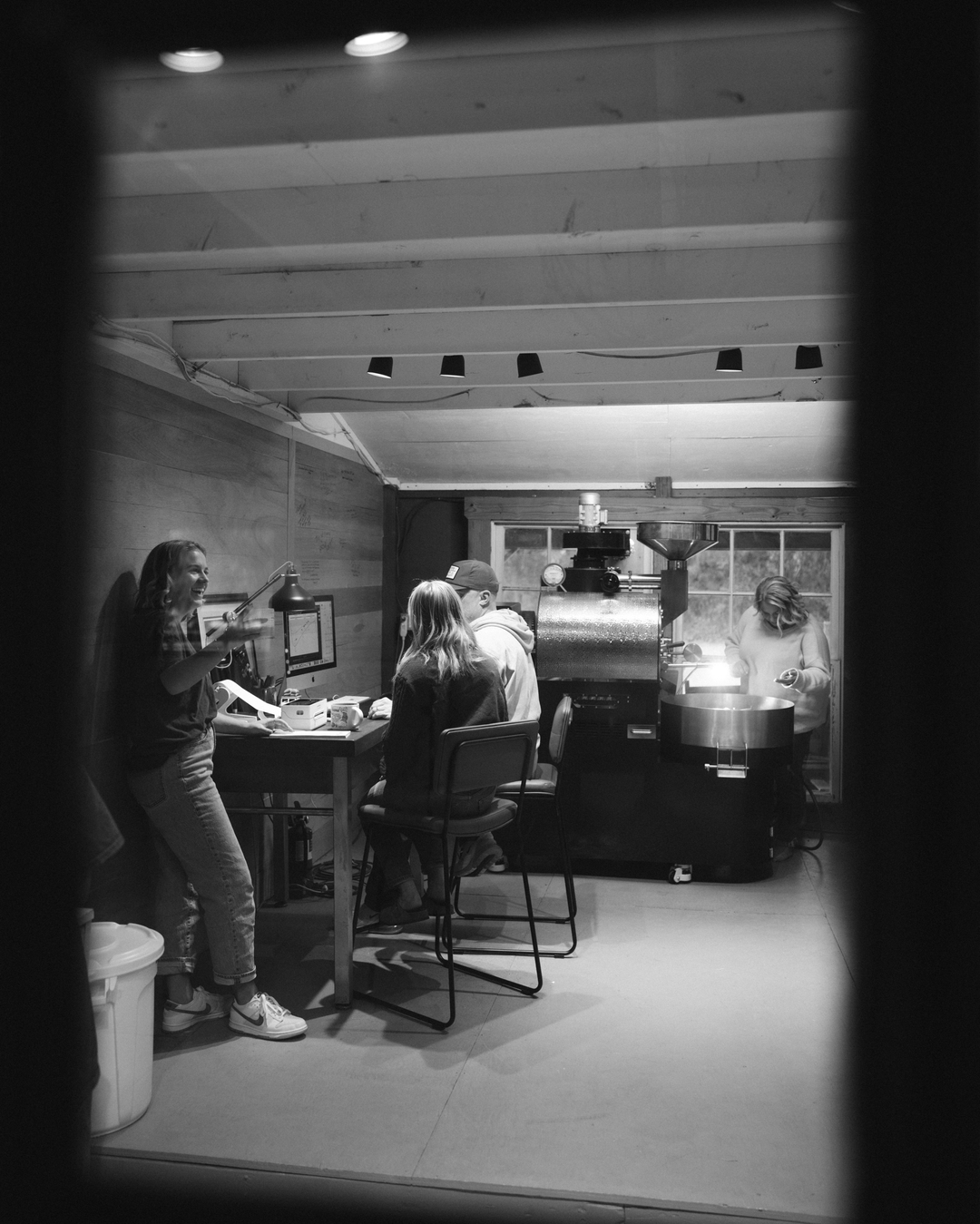 Shoutout to all the family businesses that trust me with capturing their story.✊🙏😮💨
As someone who has worked with family my entire life, I know it’s simultaneously one of the best & worst things ever!! I also know that the nature of telling the story of who you are as a family business is so much more than what’s beyond the surface. Saying it’s an honor to work with small/family-owned businesses is an understatement.🥹