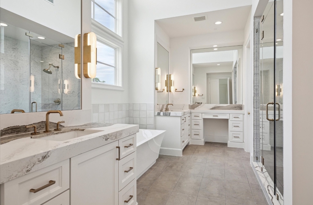 Timeless luxury in this primary bathroom oasis ✨