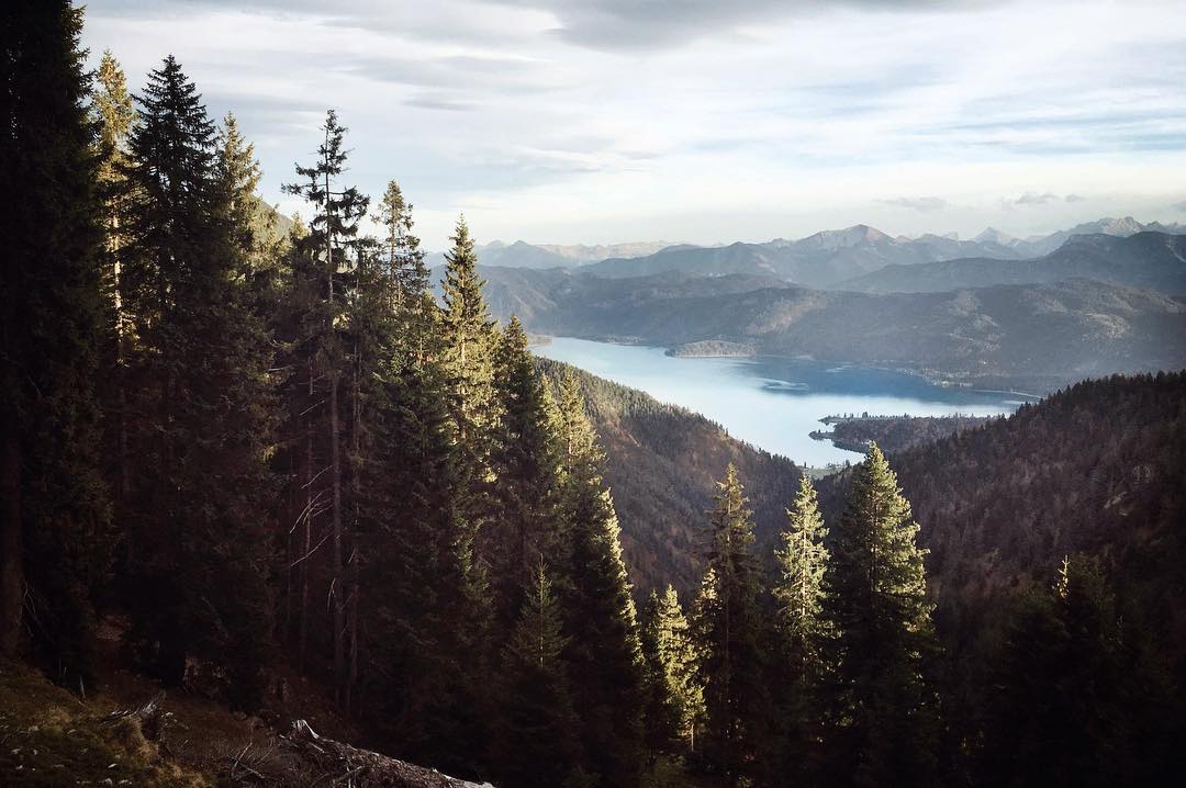 Berge im November.
#hiking #walchensee #lovenature #sundaywalk