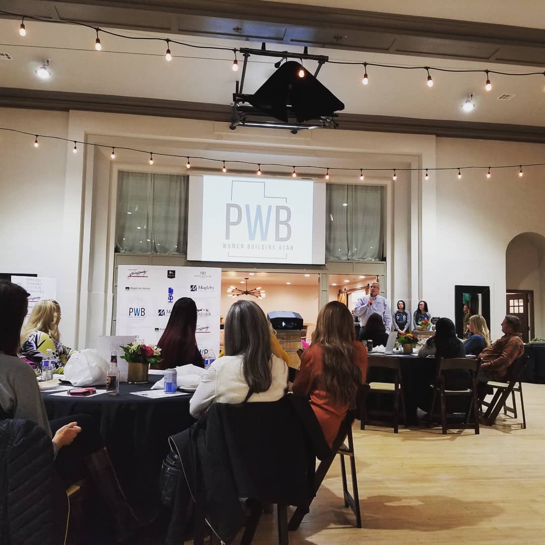 Fun night with the Utah chapter of PWB! If you're a "woman building utah" and would like to network and get involved with like-minded ladies then this is the group for you! Message me for more details! @professionalwomeninbuilding