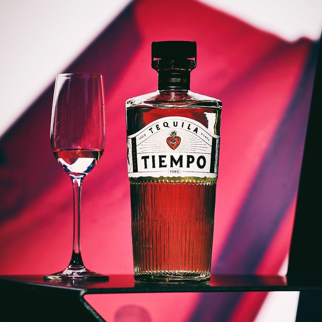 SALUD AND HAPPY NATIONAL TEQUILA DAY!
Today we celebrate all things Tequila, bowing down to the incredible spirit that we have the honour to craft and to the people who we craft it with. Gracias Mexico!
To celebrate we're giving you 10% off all items in our shop. Comment anything below to receive a code.
Photo Credit: @alastairstrong