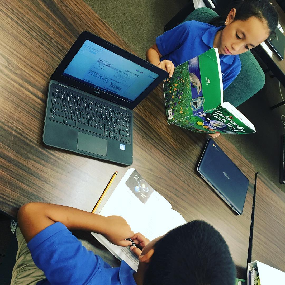 Understanding God’s World #godsscience #god #sciencecenter #creationscience #hawaiistrong #hawaii #kapolei #mcat #faithful #blessed #kombucha #organicgirl #studying #csulb #love #faithless #positivity #faith #isgodreal #christian #godloving #beautiful #nasa #instagram #isgoddead #waipahuschool #godslove