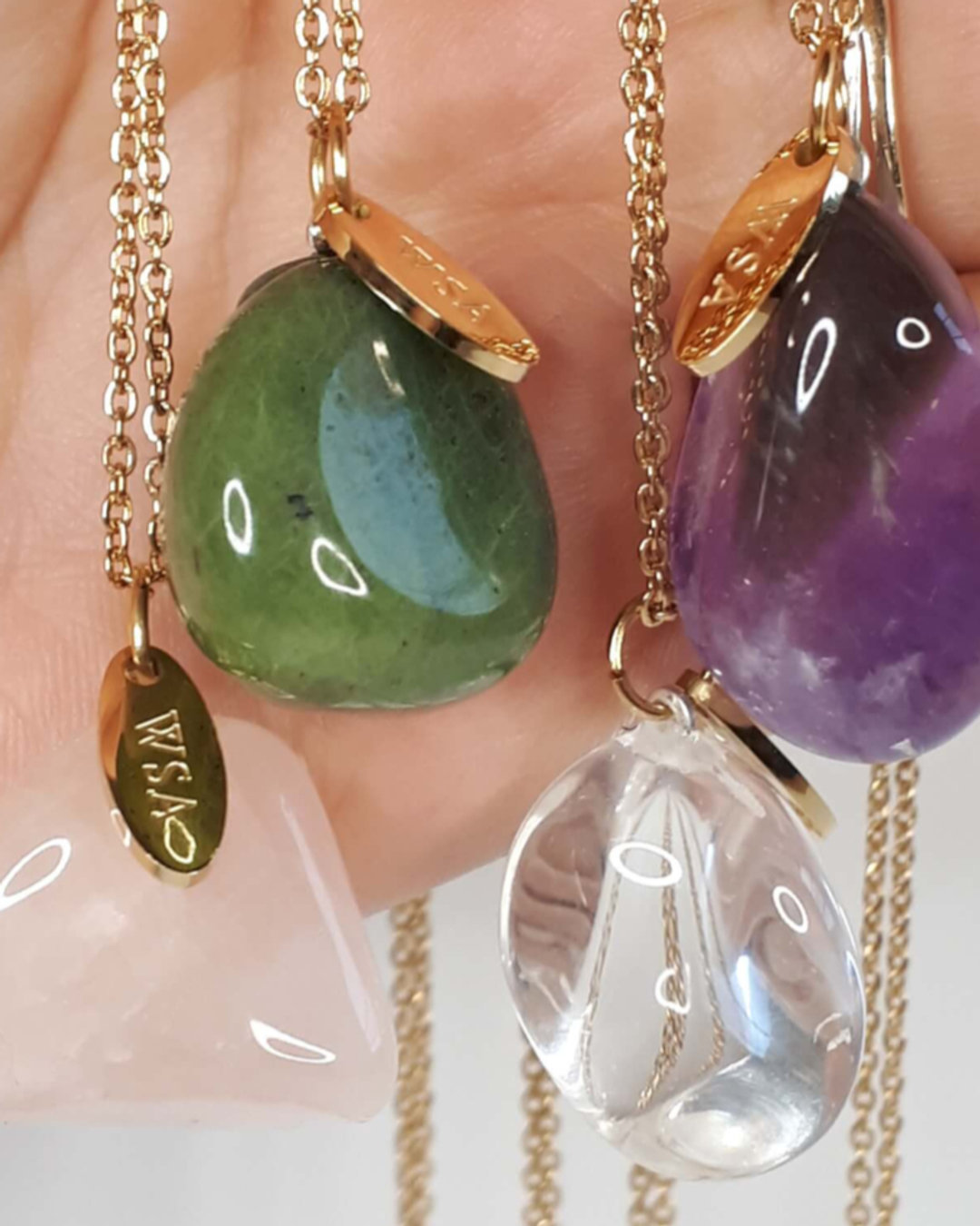 Your 20% discount on all round pendants. This promotion runs until monday November 11, 2024. So, make the most of this limited-time offer.
#inspiringjewellery #rosequartz #jade #labradoritejewelry #wildstonesamsterdam