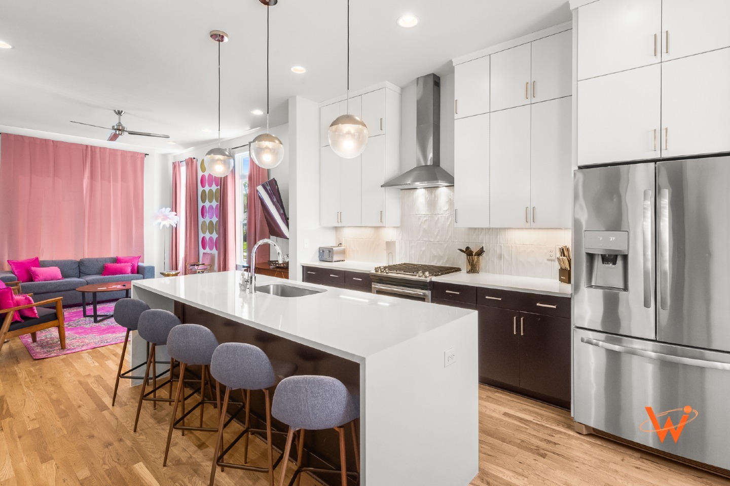 Book WATTSi for your Airbnb's photo refresh ✨ https://www.wattsi.com/
#3dtour #realestate #realestatephotography #nashville #photography #nashvillephotographer @vacorastays