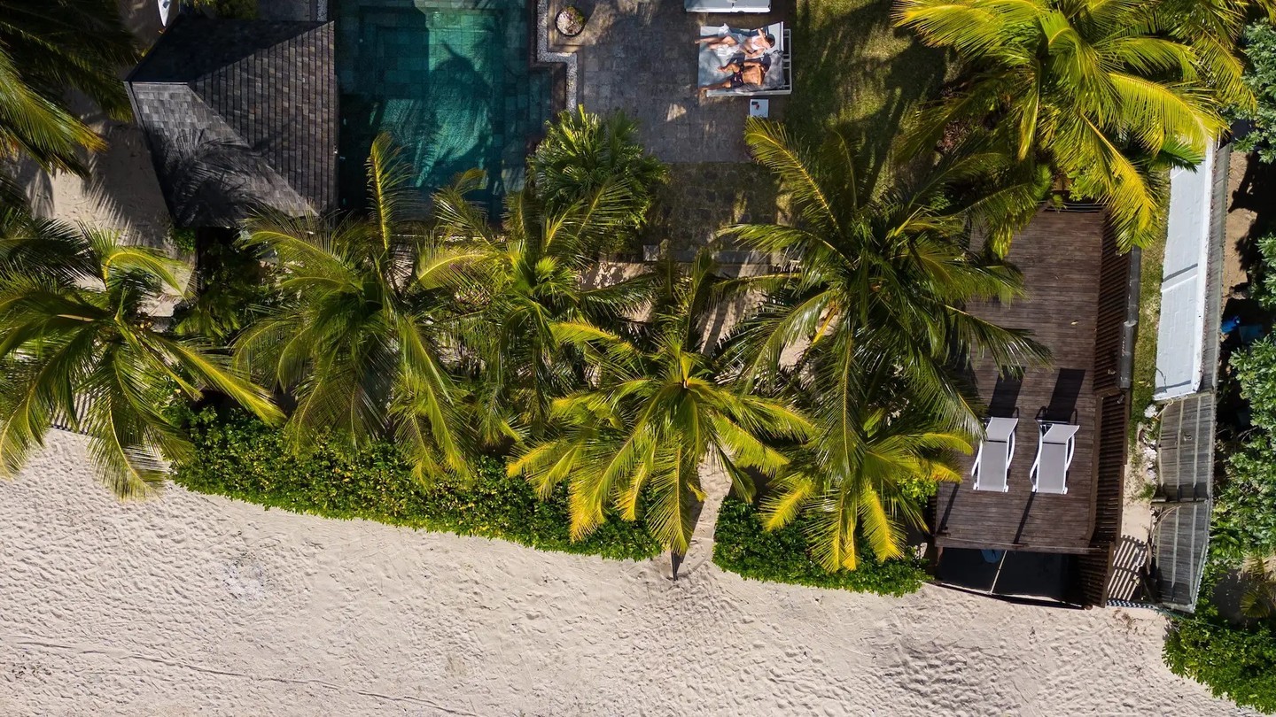 Mauritius Winter Escapes
#Mauritius#VisitMauritius#DiscoverMauritius
#MauritiusParadise#MauritiusIsland#TropicalEscape
#LuxuryTravel#LuxuryLifestyle
#LuxuryHolidays#ParadiseFound#ExclusiveEscape
#5StarExperience#BeachfrontVilla#PrivateIsland
#LuxuryResort#SpaRetreat#FineDining#TropicalLuxury
#TravelInStyle#ExoticVibes#DreamDestination#IslandBliss
#PureLuxury