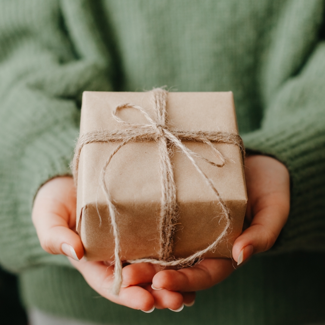 The holidays are coming… and we’re here to help you find thoughtful and beautiful gifts for everyone on your list. Stay tuned for exciting offers and ideas! 🌲