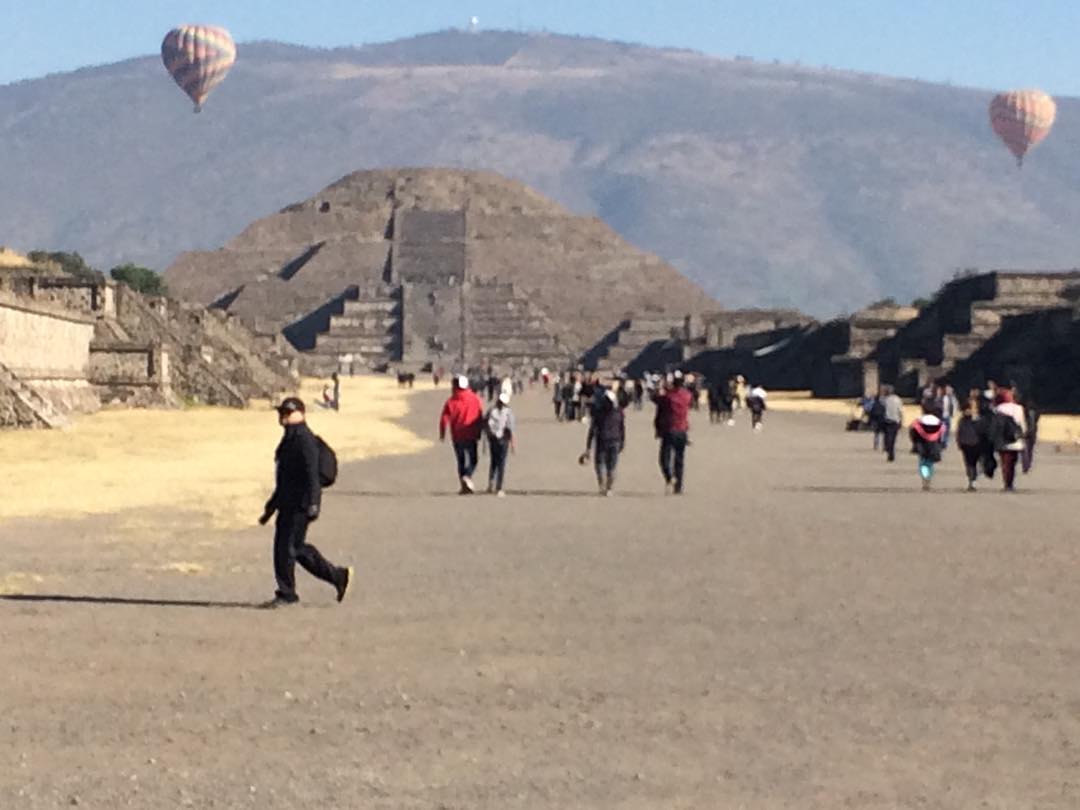 More great architecture, Mexico City. This place is a design Mecca, has been for two thousand years. Makes us a tad jealous... #mexicoarchitecture #greatarchitecture #worldarchitecture #design #architecture