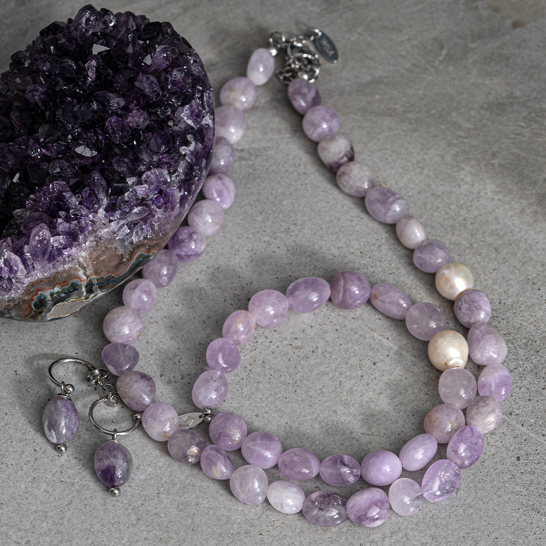 Your exclusive February offer💜. To celebrate February, enjoy 15% off all Amethyst jewelry. Discover the beauty and power of Amethyst. This special offer ends on February 28th. So don’t miss out!
#amethyst #necklaces #bracelets #amethystjewelry #februaryoffer #wildstonesamsterdam #yourgemstonesshop