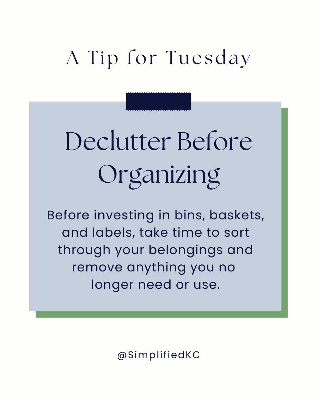 ✨ Declutter First, Organize Second! ✨
It's me again shouting this from the rooftops! Before you hit The Container Store, take a moment to clear out what you no longer need in your space. Less clutter = easier organization! Keep only what serves a purpose and brings value to your space. 💙 PLUS - you never know which organizing products you might find along the way and be able to reuse!