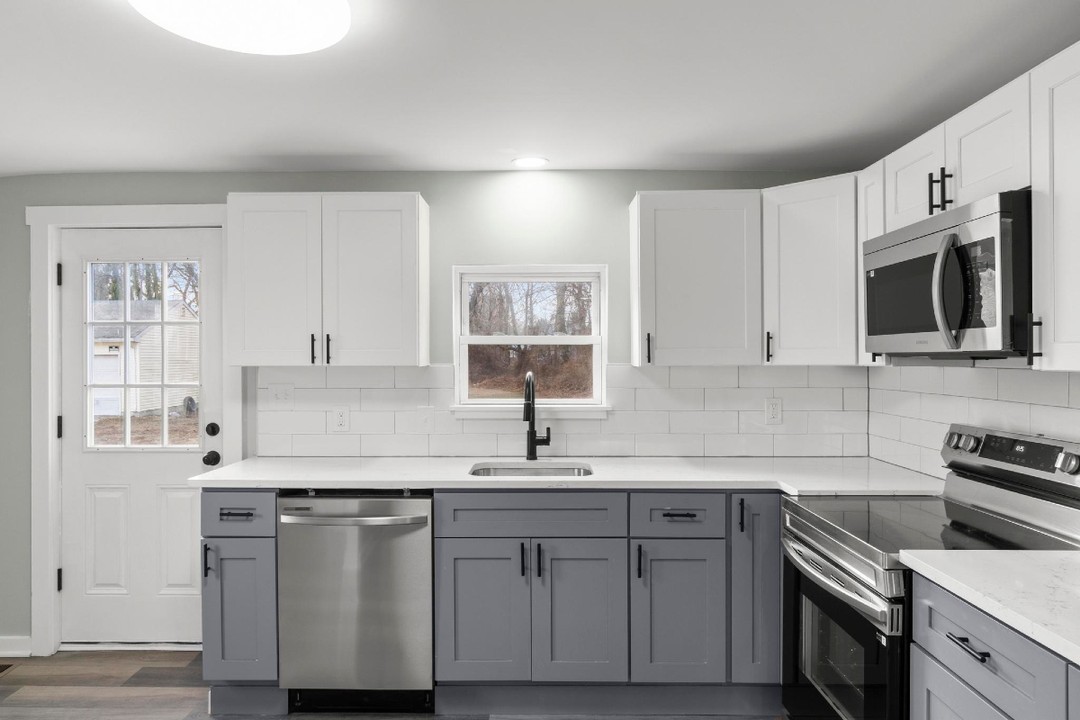 Love when photos come out extra crisp & clean .. if you want your listings to stand out, we got you covered! 🧼
.
.
.
#realestatephotography #realestate #njrealestate #njrealestatephotographer #njrealtor #njrealestateagent #southjersey #southjerseyrealestate #southjerseyphotographer #southjerseyhomes #southjerseyrealtor #realestatenj #realestatephotographer #realestatephoto #realestatephotos #realestatenewjersey #realestate