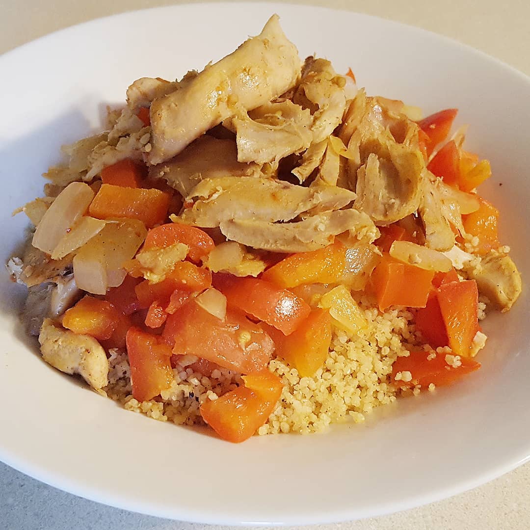 ๐ฅ๐ฅ๐REPURPOSING LEFTOVERS ๐๐ฅ๐ฅ
.
.
This may not be the most glamourous dinner, but Thursdays call for using up leftovers from the week. Repurposing leftovers reduces wasted food and almost always ends up being more simple than starting from scrach.
.
This time I had leftover whole wheat couscous and sauted some onions, peppers and tomatoes I had made for a salad earlier this week. Then I tossed in leftover rotiserie chicken and added chile lime seasoning and a dollap of greek yogurt. This made it stand out as a whole new meal. 3 old meals made into 1 new one and I would never even recognize it as leftovers. ๐ฒ
.
What leftovers do you have in your fridge this week? How could you repurpose them tonight?
.
.
#tasteandsee