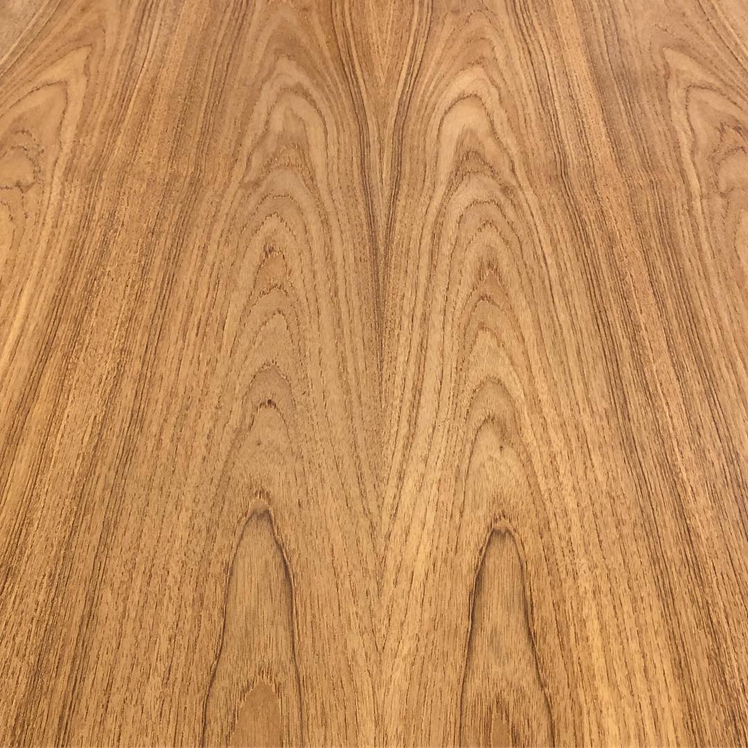 Refinished a LeifJacobsen desk for my mom over Christmas, was a pleasure to work on book-matched solid teak. Just look at those cathedrals👌 #leifjacobsen