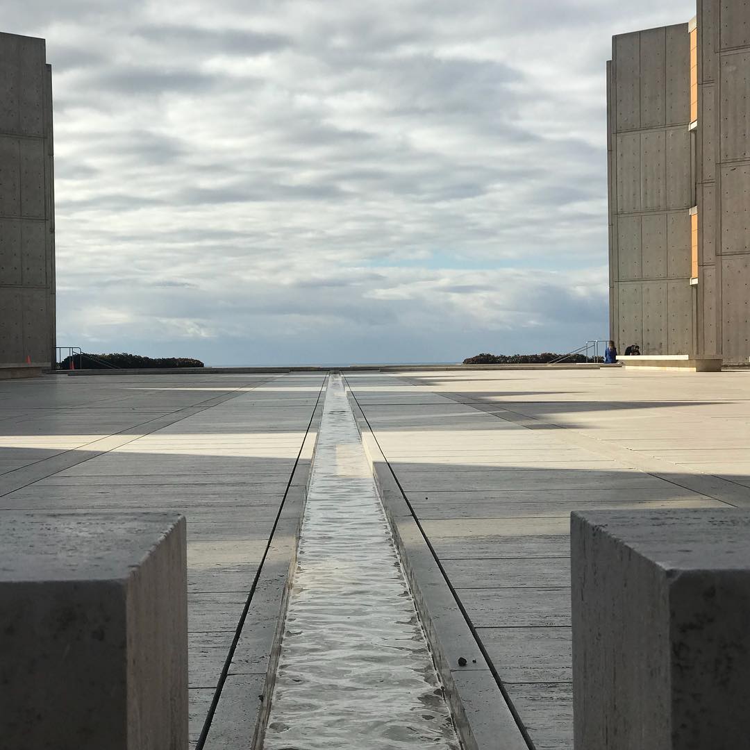 Salk Institute, La Jolla, CA is still one of the greats of modern architecture. Some classic and less well-known views. #architecture #modernarchitecture #salkinstitute #sanderarchitects