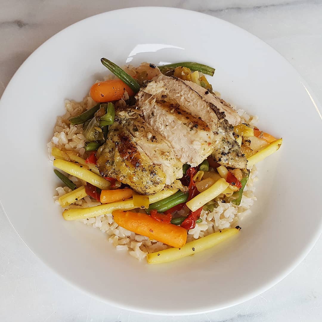 Not gonna lie, it can be so tempting to go out to eat after church on Sundays just for the convenience. It may take a little more willpower, but I never regret deciding to go home and whip something up instead.
.
It is so much easier to eat healthy when you make food at home. That way you have control over added fat, sodium and... well everything else! .
Today my fiance grilled some cilantro lime chicken (frozen, pre-seasoned) with random frozen veggies that needed eaten. Then I made some brown rice and.... voilร ! Quick, easy and nutritious meal. .
.
.
#tasteandsee #sundaylunch