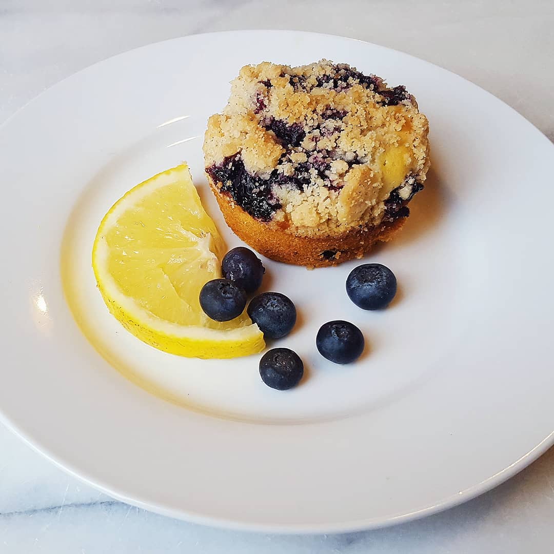 ๐๐๐Lemon Blueberry Muffins ๐๐๐
.
.
.
I โคMUFFINS. But they are usually too sweet for my taste and honestly they have a TON of added sugar. So I decided to make a recipe that tasted just as good but offered more nutrition. That way I can still enjoy my morning treat without feeling like its empty calories. .
.
๐น๏ธ high in fiber -- whole wheat flour & lotssss of blueberries ๐น๏ธlower in fat & added sugar -- less sugar and butter than the usual muffin
๐น๏ธhigher protein content -- greek yogurt offers satiety and moisture .
.
Makes 18 muffins! Check out the recipe below.
.
.
.
For Muffins:
1 ยฝ cups whole wheat flour
2 tsp baking powder
1/4 tsp salt
2/3 cup granulated sugar
1 tbsp grated lemon zest
2 large eggs
2/3 cup Greek yogurt
1/3 cup vegetable oil
1 tsp vanilla extract
2 tbsp fresh lemon juice
1 1/2 cups blueberries (fresh or thawed from frozen)
1 tbsp whole wheat flour (to toss blueberries in)
For Topping:
1/2 cup whole wheat flour
1/4 cup granulated sugar
1/2 tsp cinnamon
3 tbsp unsalted butter (melted)
INSTRUCTIONS
Preheat oven to 400 degrees and spray muffin pan with nonstick spray. (Crumb Topping)
- Whisk together flour, sugar and cinnamon in a small bowl.
- Add melted butter and stir with a fork until crumbly and set aside. (Muffins)
- Stir together flour, baking powder and salt in a bowl then set aside.
- In a large bowl, whisk eggs and granulated sugar until combined. Then add yogurt, oil, and vanilla extract and whisk till combined.
- Fold wet ingredients into dry ingredients and mix everything together by hand.
-Mix 1 cup blueberries with 1-2 tbsp flour and toss until all blueberries are coated with a thin layer of flour. Fold the coated blueberries gently into the batter.
- Spoon batter into the muffin pan, filling each cup about 2/3 full.
- Sprinkle the remaining blueberries on top of the batter and cover them with with crumb topping.
- Reduce heat to 375 degrees, and bake the muffins for about 18-20 minutes or until the toothpick inserted in the center comes out clean.
- Let them cool for about 5 minutes before removing from pan