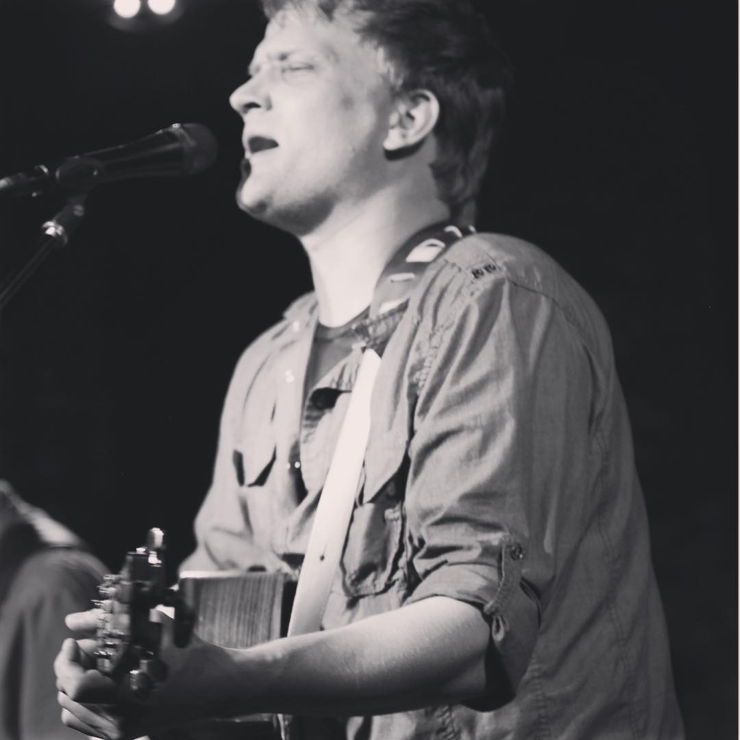 “Didn’t I, bring you water when your well run dry?
Kiss you softly as I lay beside you. Keep you warm when your fire dies? Give you shelter and a place to hide?”
Noah Benjamin #noahbenjaminmusic #guitar #music # lamusic #lyrics #songwriter #poetry #rockandroll #album #longliverocknroll #musician #artist #tillmynightisgone