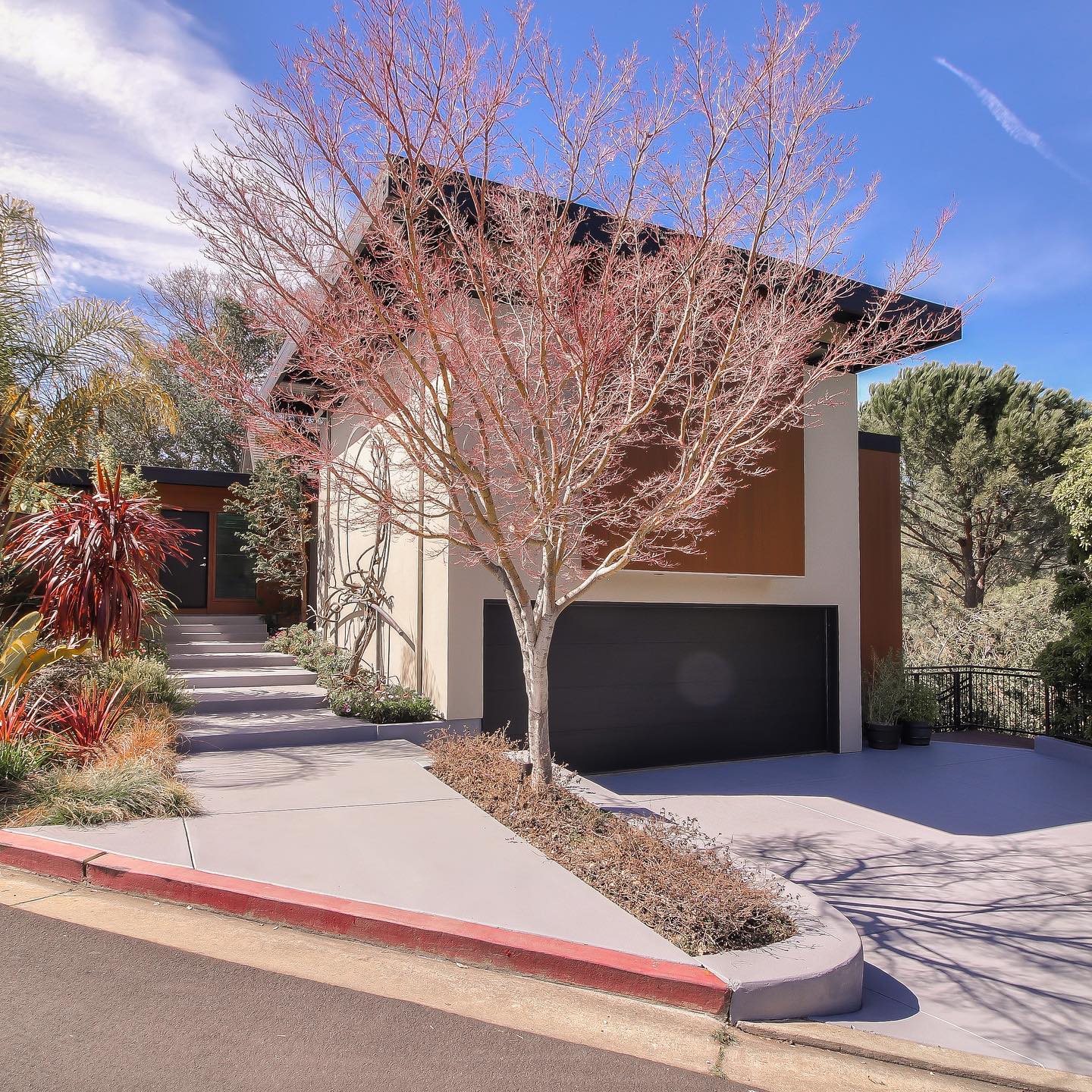 New Los Gatos listing! Check out www.166oakhillway.com