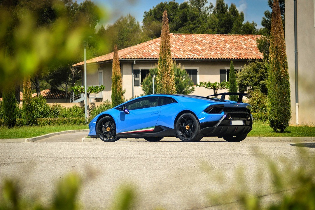 Lamborghini Huracan Performante by Jerome .L 83
#supercar #lamborghini #exotic #france #europe #provence #car #automotive #automotivephotography