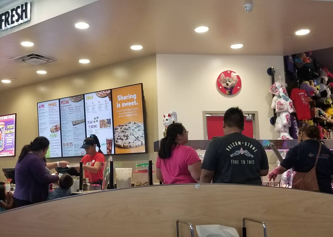 Join us tonight at Kapolei Chuck E Cheese from 4:30 - 9p!