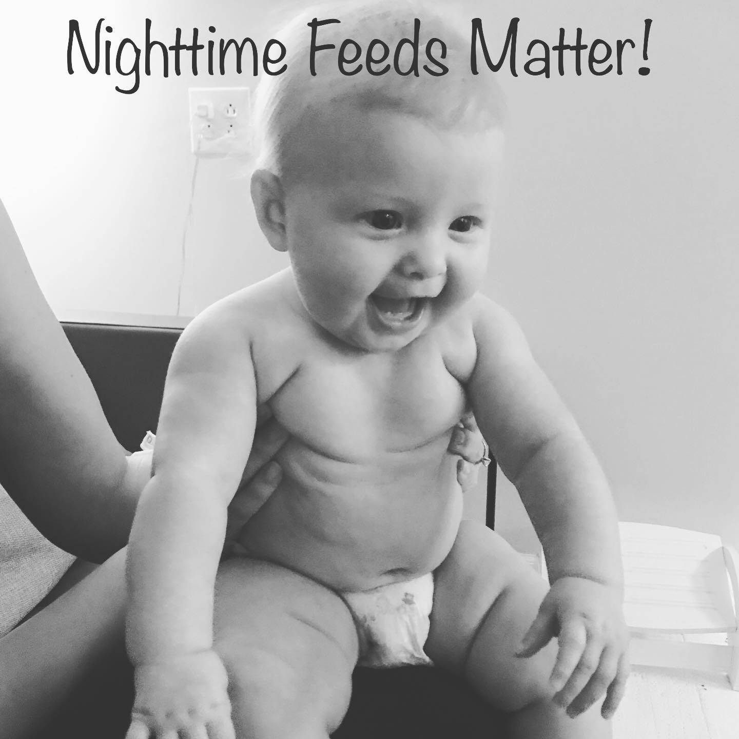 This 5 month old chunk-a-monk is one distracted gal by day, but by night she is a chow hound. Mom and baby are happily and safely feeding all night long. Don’t be so quick to get your baby sleeping through the night. Those nighttime feeds can deliver a lot of calories especially when babies are distracted. #breastfeeding #forresterlactation #crunchymama #breastisbest #nighttimebreastfeeding