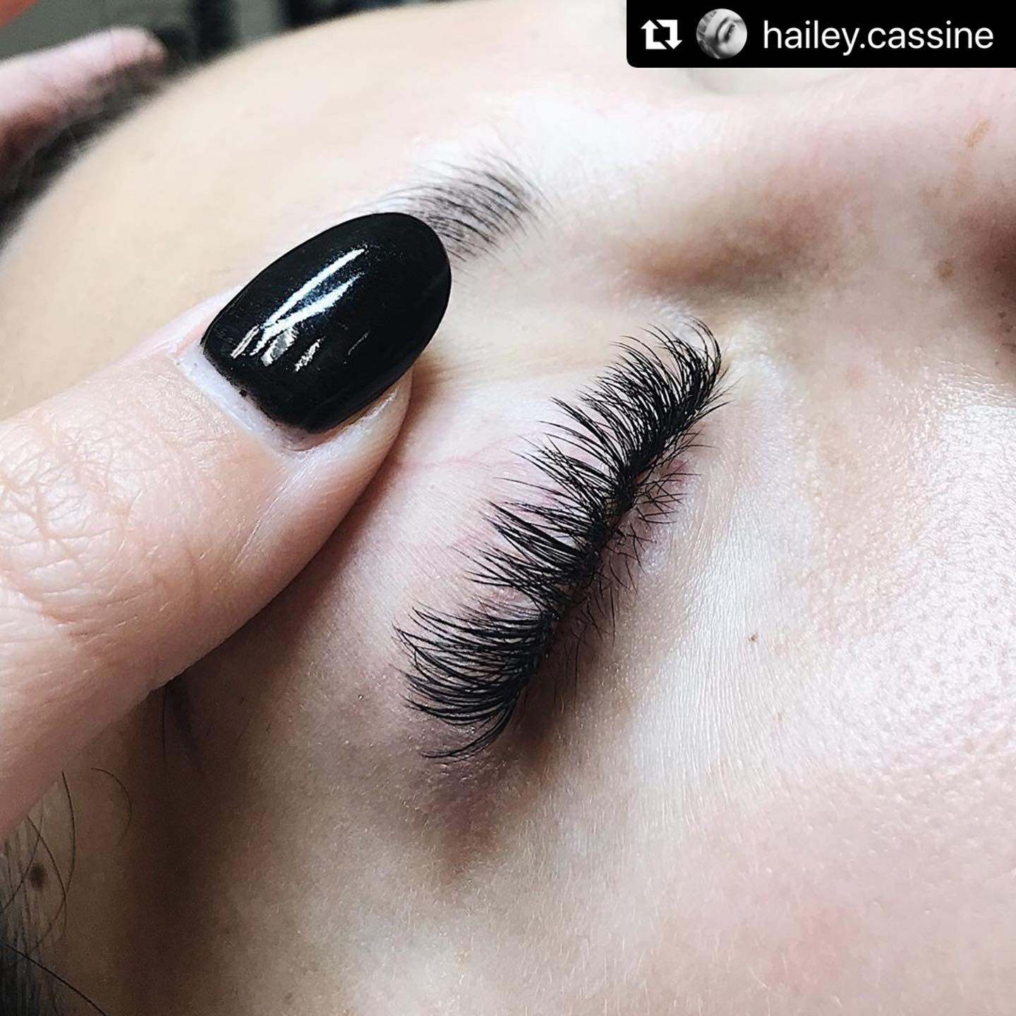 #Repost @hailey.cassine with
ใปใปใป
๐ค do we like this view? .
.
.
.
.
.
.
#lashaddict #lashextensions #sdlash #lashlife #hybridlashes #volumelashes #classiclashes #sdlashextensions #lashartist #blushlashbarsd
