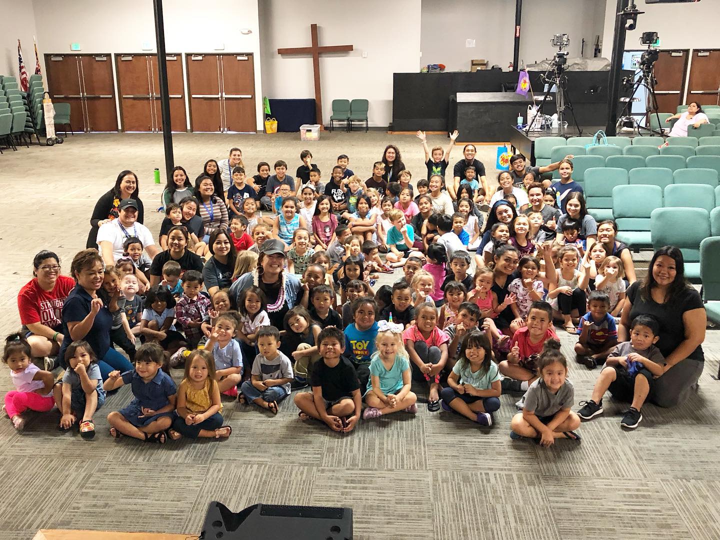 NHCS and @campkulia were blessed to have special guest @tiffanythurston in the house today! Our kids and staff loved having you come by! Thank you Tiffany for continuing to invest in the next generation! The kids loved singing and dancing with you and having you answer their questions was awesome! #ilovebloom #campkulia #campkuliarocks #nhcshi