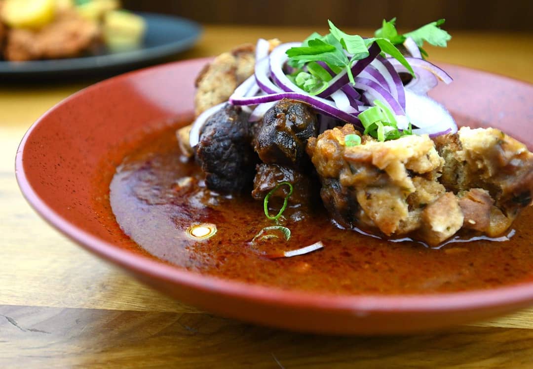 Přijďte dnes ochutnat naše nové menu 😉 Najdete v něm i hovězí guláš s chlebovým knedlíkem 😍 Sdělte nám jak vám chutnalo a jak jste s novým menu spokojení 😉 Protože my to děláme pro vás s radostí 💗
#novinka #jidelnilistek #novemenu #gulas #czechfood #klasika #delametosrdcem #navaszalezi #nahumpolce #vorkloster 🥰
Photo by @kkaroli 💗